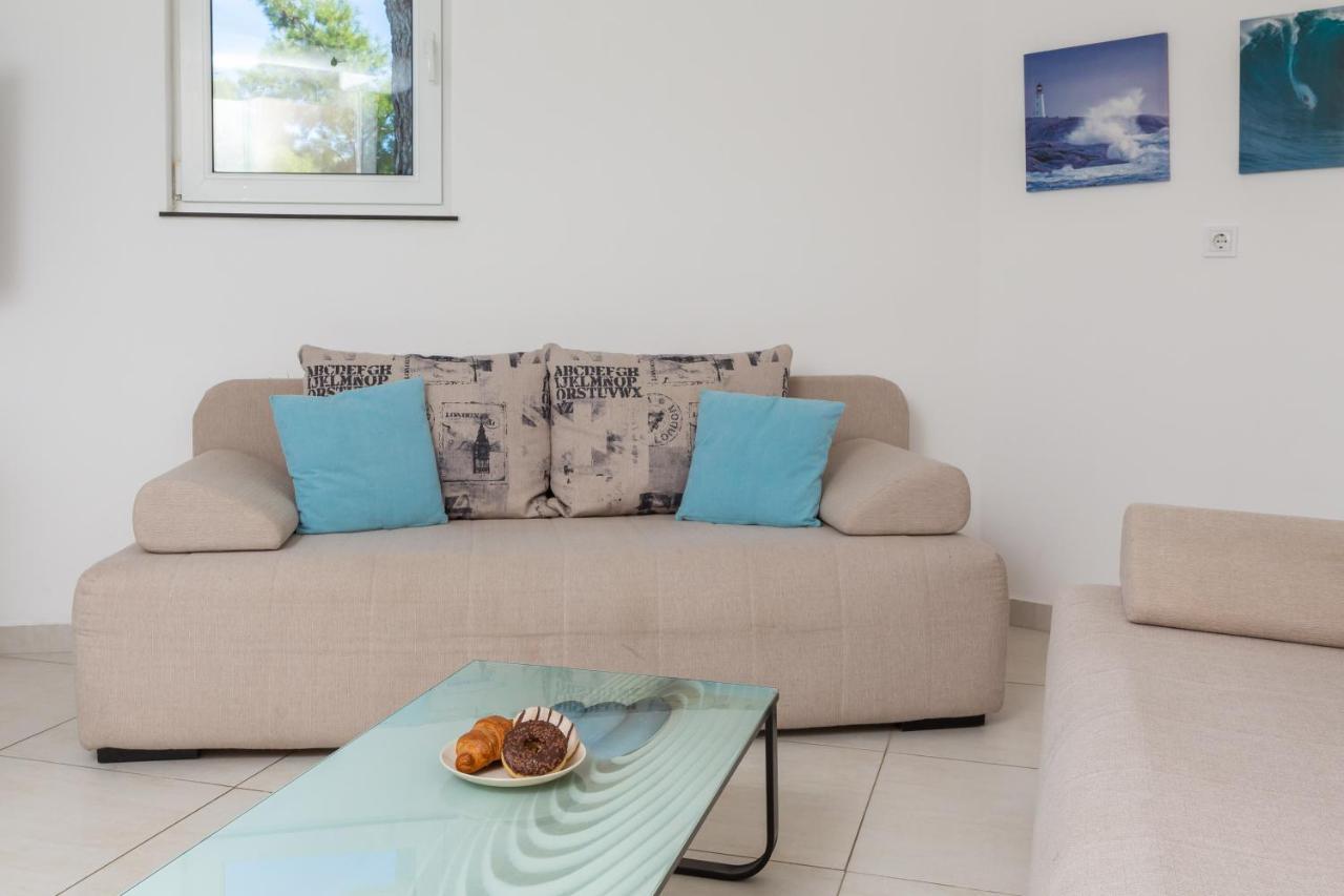 Estella Villa Apartments โรกอซนิซา ภายนอก รูปภาพ